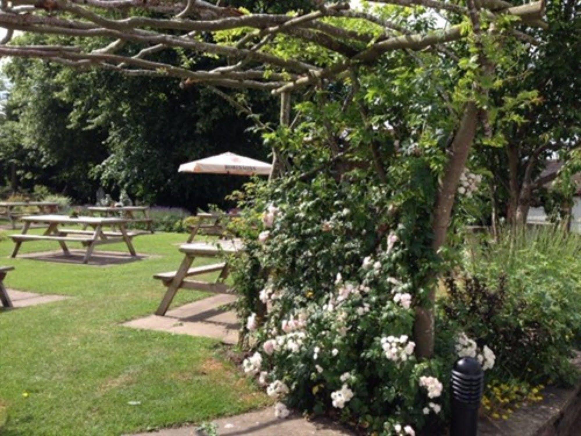 The Swan Inn นันท์วิช ภายนอก รูปภาพ